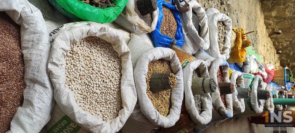 मार्‍यो महङ्गीले: खाद्य मुद्रास्फीतिमा एक प्रतिशत वृद्धिले एक करोड थप जनता गरिब भए